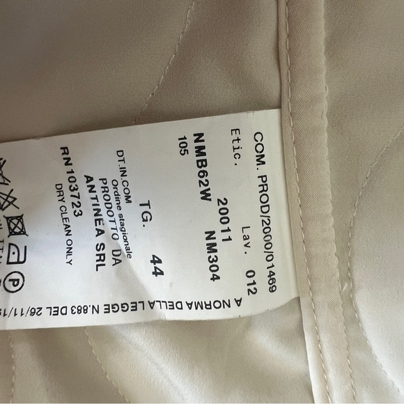 Armani Cream Quilted Jacket | Minimalist Elegant Outerwear | Size Medium - Picture 9 of 9